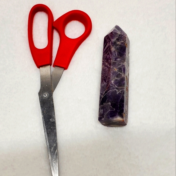 💕4/$20💕Healing crystal tower - Picture 2 of 2